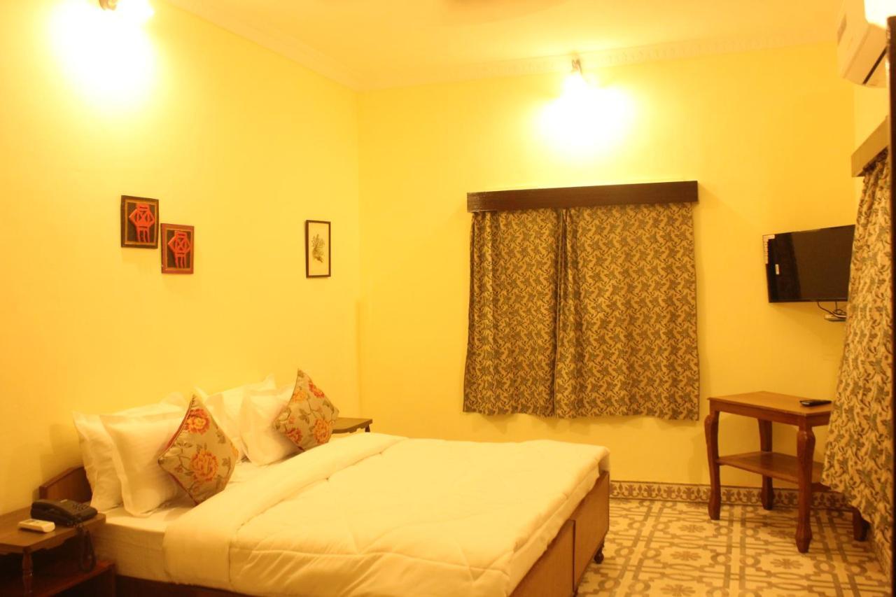 Sankhu Niwas Hotel Bikaner Ngoại thất bức ảnh